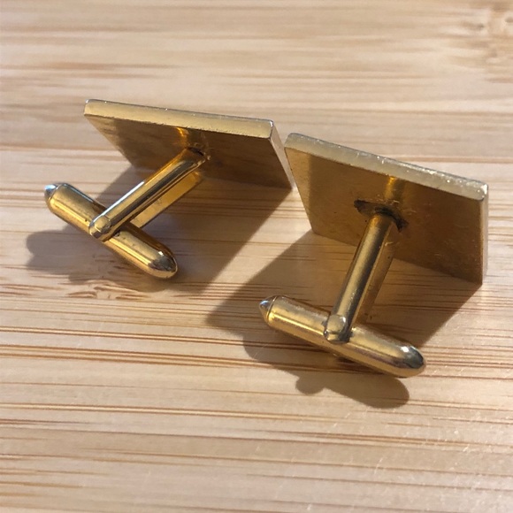 2 sets of cuff links - 1 Swank set - Picture 4 of 8